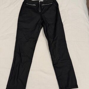 Princess Polly (size 6)